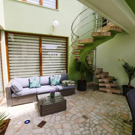 La Turcu Pensión 3*