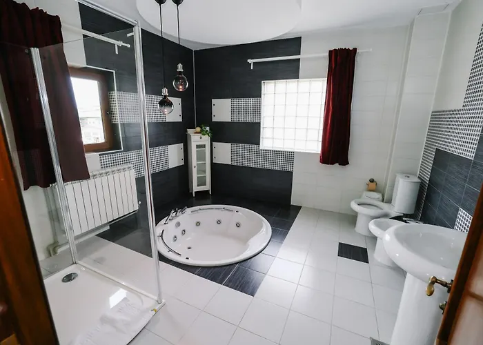 Гостевой дом La Turcu Эфорие Норд